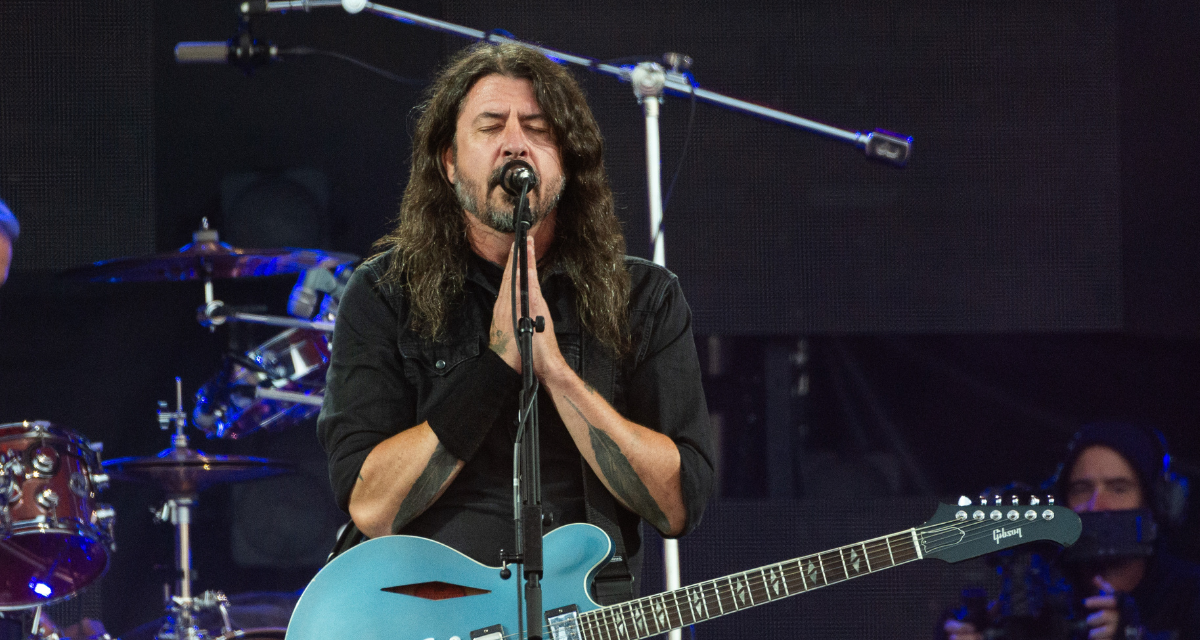 Dave Grohl revela la existencia de un hijo fuera de su matrimonio